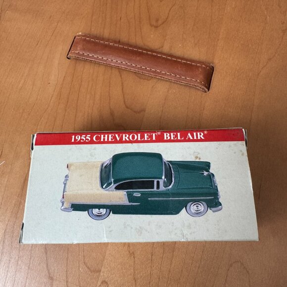 Reader's Digest Association - 1955 Chevrolet "Bel Air" Green & Cream Diecast Car - Picture 9 of 12
